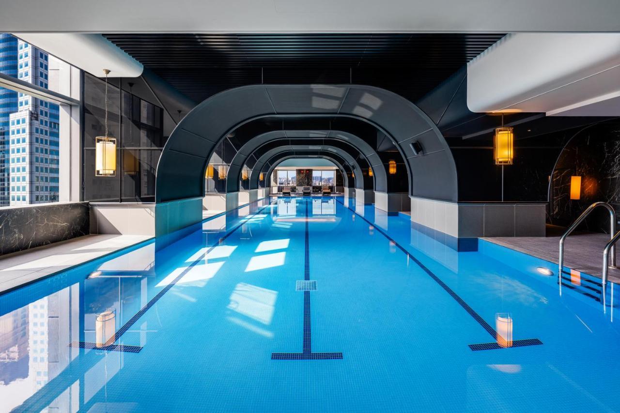 Intercontinental Kaohsiung By Ihg Hotell Exteriör bild The pool at the Mandarin Oriental, Munich