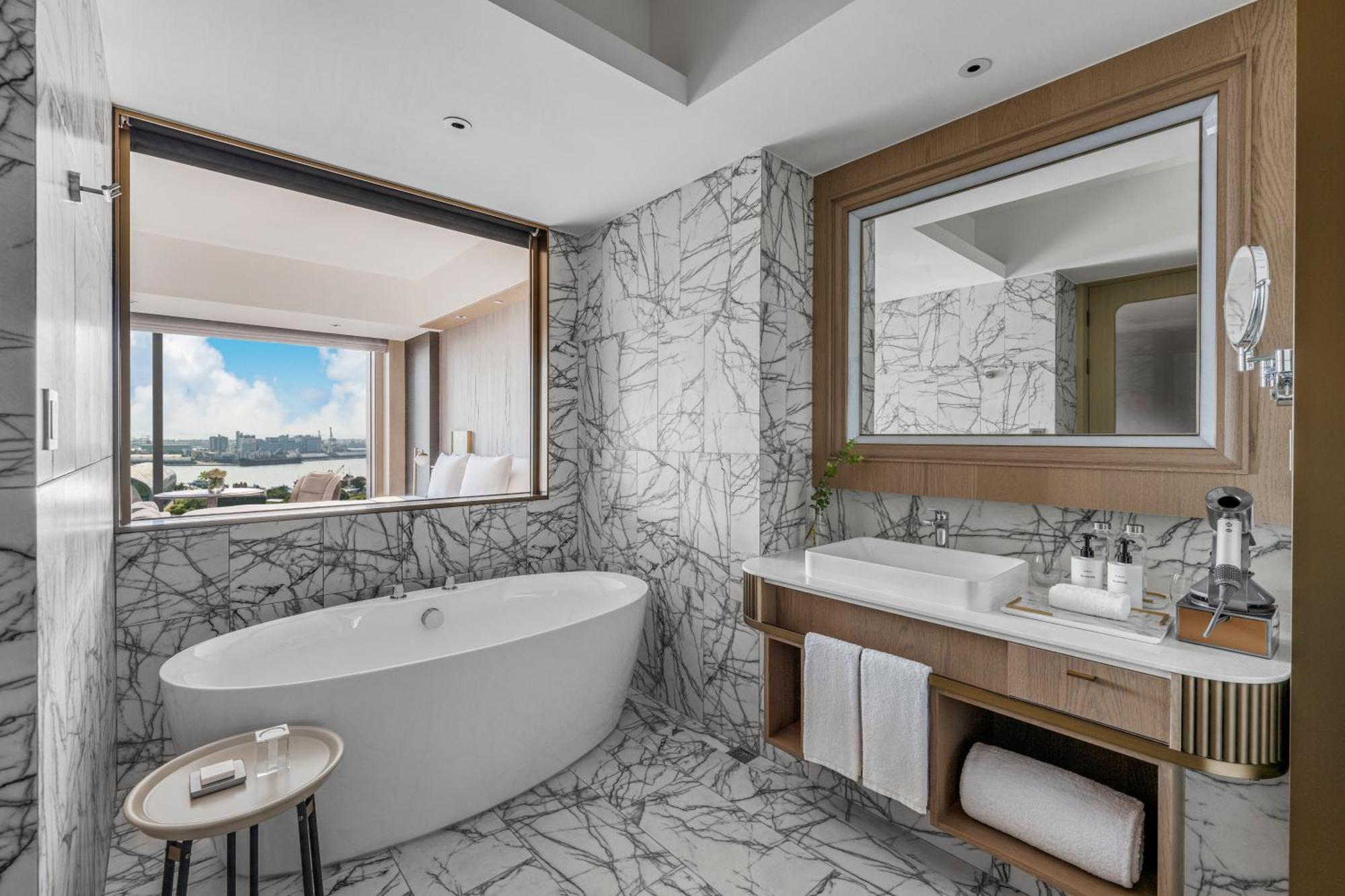 Intercontinental Kaohsiung By Ihg Hotell Rum bild Bathroom